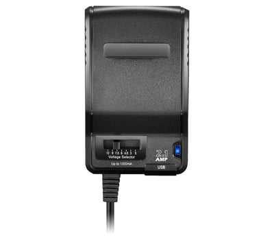 Adaptateur Insignia universel avec USB-A - Boîte ouverte Adaptateur Insignia universel avec USB-A - Boîte ouverte