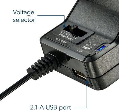 Adaptateur Insignia universel avec USB-A - Boîte ouverte Adaptateur Insignia universel avec USB-A - Boîte ouverte